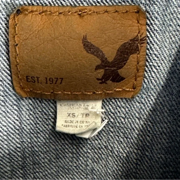 AE American Eagle Women's Blue Denim Jean Vest Size XS Metal Button Up Collar - Picture 6 of 6
